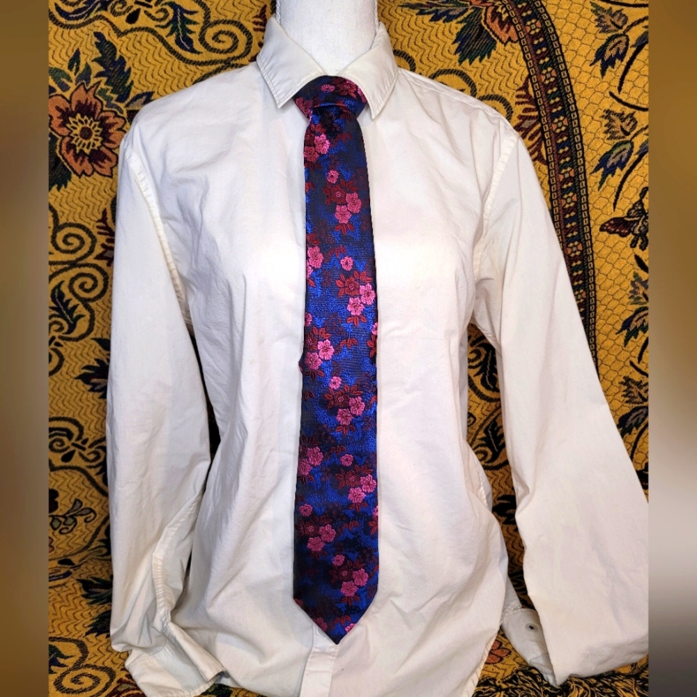 Blue Floral Tie